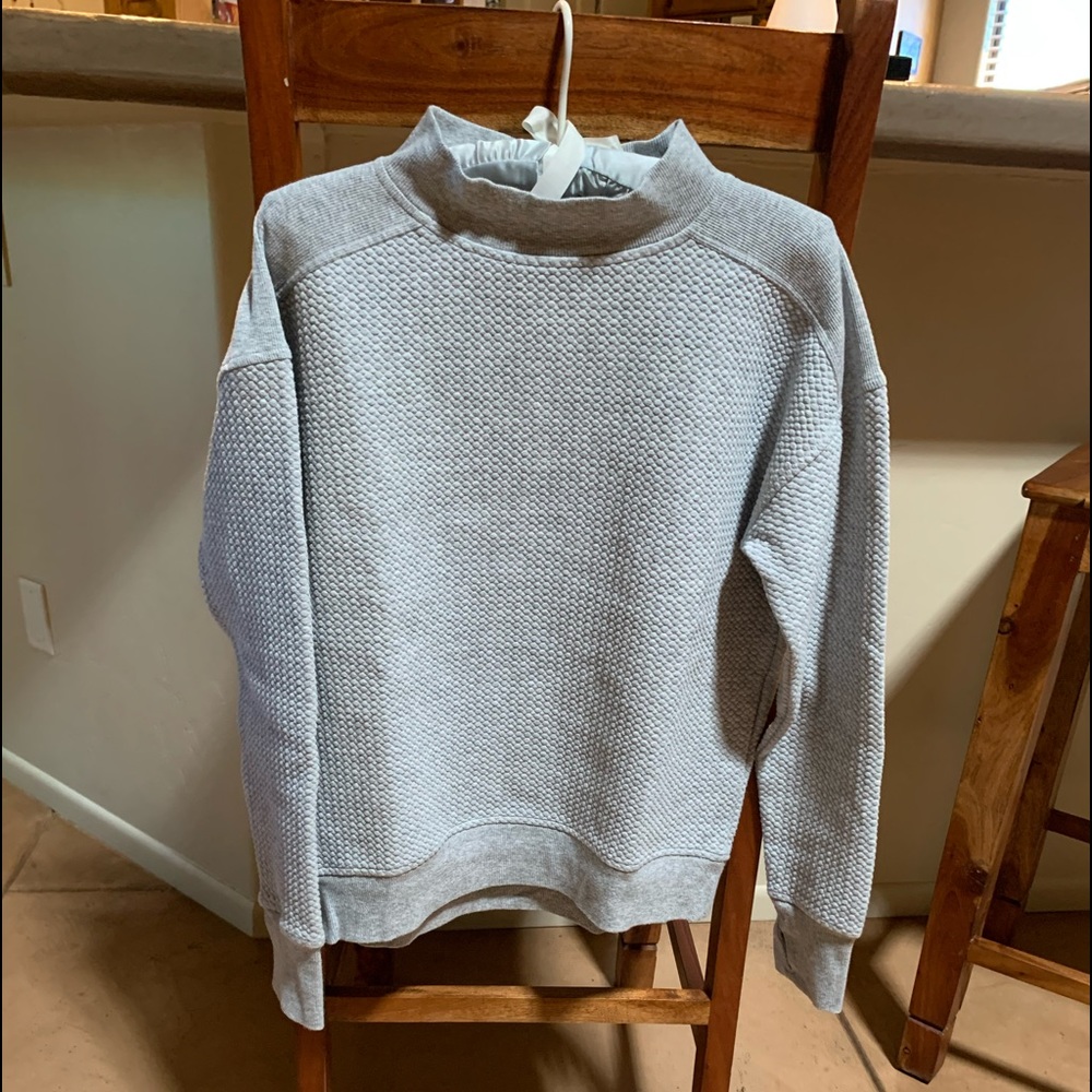 Zella Cropped Top Sweatshirt CUTE!